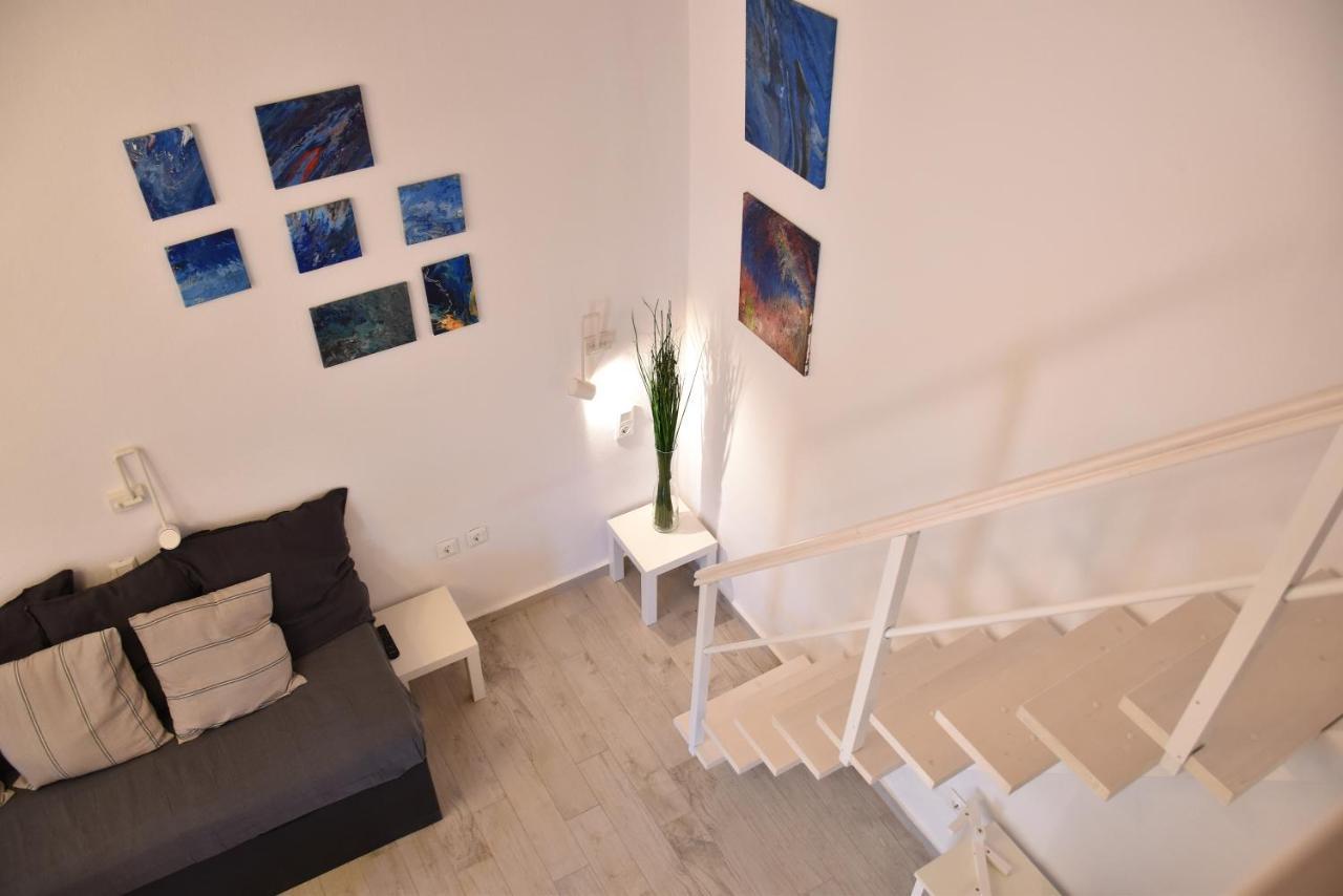 The Art Studio Samothraki Luaran gambar