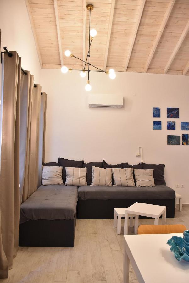 The Art Studio Samothraki Luaran gambar